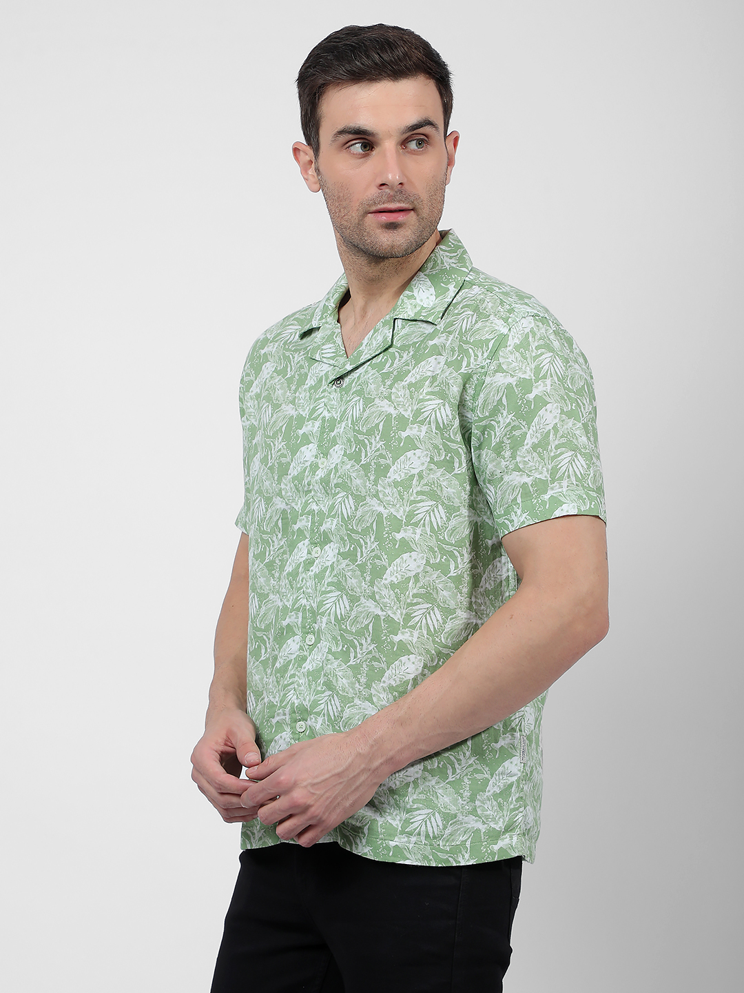 Numero Uno Men Abstract Green Shirt